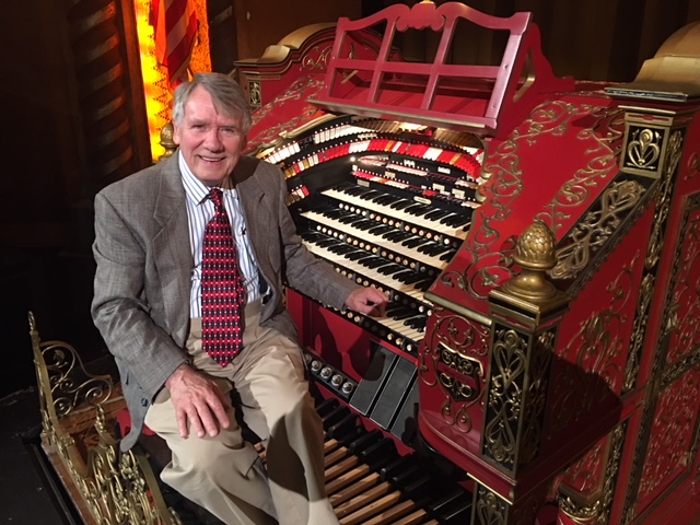 Organist Jay Mitchell at the Alabama Theatre.
